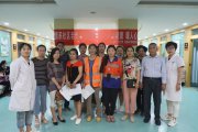 我院黨委為橋東南內(nèi)環(huán)社區(qū)困難黨員、環(huán)衛(wèi)工人免費(fèi)體檢